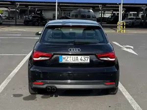 Audi A1 A1 1.4 TFSI S tronic S line edition Bild 4
