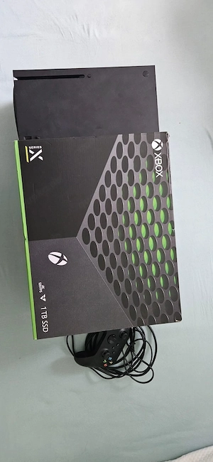 Microsoft Xbox Series X 1TB Spielekonsole - Schwarz