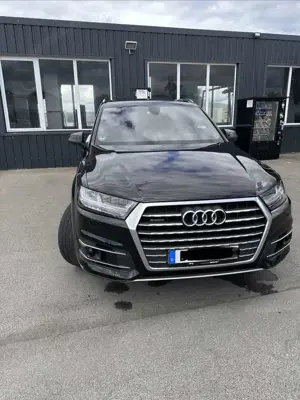 Audi Q7 50 TDI quattro Vollausstattung 7 Sitze AHK Pano