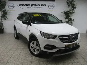 Opel Grandland 120 Jahre