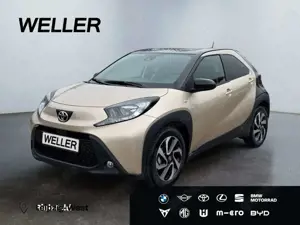 Toyota Aygo X Teamplayer *ACC*CarPlay*CAM*SHZ*Winterräder*