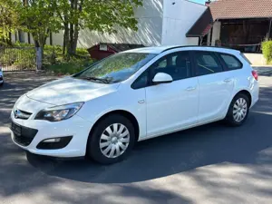 Opel Astra J 1.4 120 PS Sports Tourer Selection