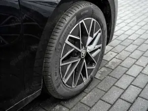 Skoda Octavia Combi 2.0 TDI Ambition AHK LED SHZ Bild 5