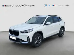 BMW X1 xDrive20d Aut. Sportsitz SpurA. 360° AHK Navi Park