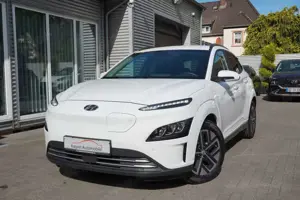 Hyundai KONA KONA Trend 3Phasen WPump Navi KRELL ACC LED KAM