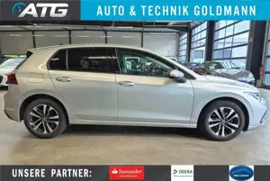 Volkswagen Golf GOLF VIII UNITED NAVI SITZHZ PDC CAMERA HK ACC