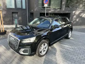 Audi Q2 1.4 TFSI COD S Tronic Sport Line LED Navi PDC Shzg