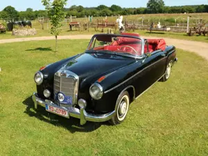 Mercedes-Benz 220 W180 220S