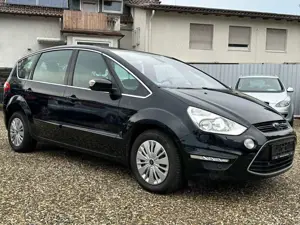 Ford S-Max 2.0 Titanium SHZ PDC AHK Xenon Automatik Navi