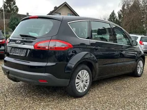 Ford S-Max 2.0 Titanium SHZ PDC AHK Xenon Automatik Navi Bild 3