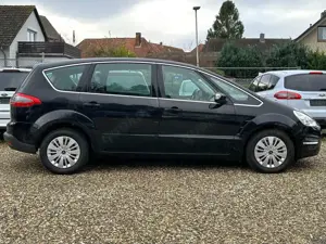 Ford S-Max 2.0 Titanium SHZ PDC AHK Xenon Automatik Navi Bild 2