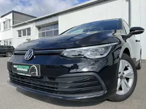 Volkswagen Golf 1.5 TSI Life 144€ m.20% Anz. AHK STHZ Navi Trave