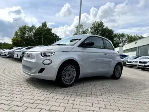 Fiat 500e Elektro Icon *Klimaautomatik Alufelgen DAB*