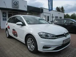 Volkswagen Golf Variant 1,5  NAV SHZ TEMPOMAT  PDC