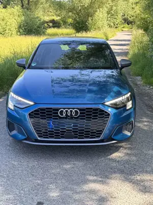 Audi A3 35 TFSI edition Matrix Scheinwerfer