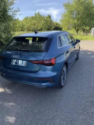 Audi A3 35 TFSI edition Matrix Scheinwerfer Bild 4
