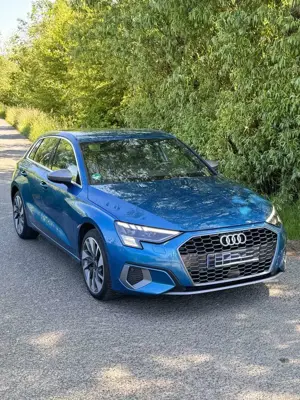 Audi A3 35 TFSI edition Matrix Scheinwerfer Bild 5