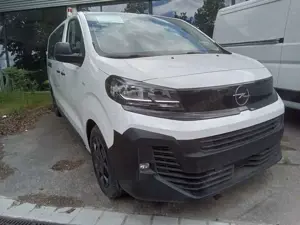 Opel Vivaro Kombi XL 9 Sitzer
