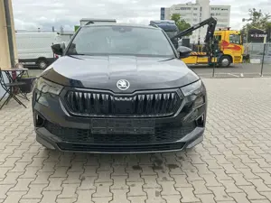Skoda Karoq Sportline Pano Navi Matrix ACC DCC Kessy 110 kW...