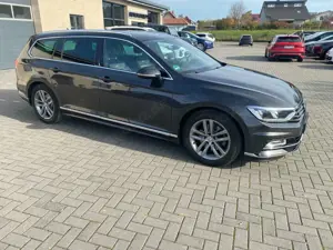 Volkswagen Passat Variant Comfortline R-Line. Xenon.