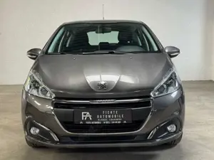 Peugeot 208 Bild 2