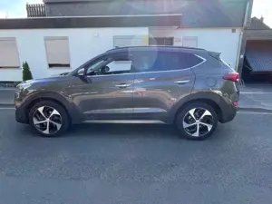 Hyundai TUCSON Tucson 2.0 CRDi 4WD Premium