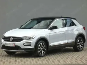 Volkswagen T-Roc 1,5 TSI Style/L+R/SitzHZG/PDCv+h/AHK/17"LM