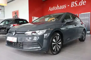 Volkswagen Golf VIII Limo 2.0 TDI DSG,PDC,Navi,LED,1.Hand