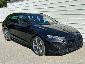 Skoda Octavia Kombi RS 2.0 TSI DSG 265 PS AHK*Panorama*DCC*19"*A