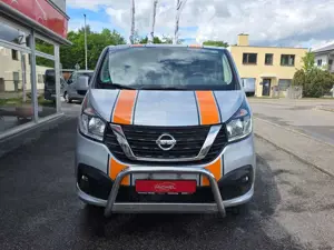 Nissan NV300