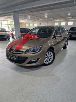 Opel Astra J Sports Tourer Innovation- 1 Hand