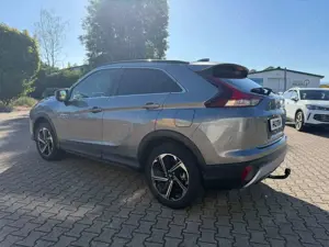 Mitsubishi Eclipse Cross Intro Edition Hybrid 4WD *LED*NAVI Bild 3