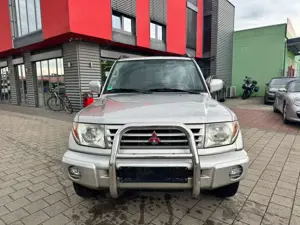 Mitsubishi Pajero Pinin TÜV 12/26 | Automatik | Anhängerkupplung Bild 2
