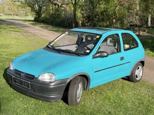 Opel Corsa Oldtimer mit Zertifikat: Corsa World Cup Swing