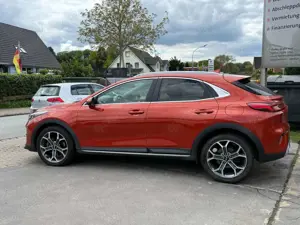 Kia XCeed 1.6 CRDI "Vision" Autom.-LED-Navi-Lane-PDC-Rcam...