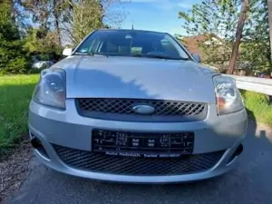 Ford Fiesta TÜV bis 03. 2028 Große Inspektion