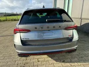 Skoda Octavia Combi Top Selection 1.5 TSI 115PS, 5 Jahre Gara... Bild 5
