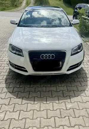 Audi A3 2.0 TDI S line Sportpaket plus quattro (125kW)