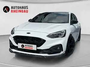 Ford Focus ST 2.3 EcoBoost ACC LED Head-up PANO
