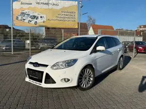Ford Focus Titanium Bi-Xenon AHK Klimaauto. PDC SHZ