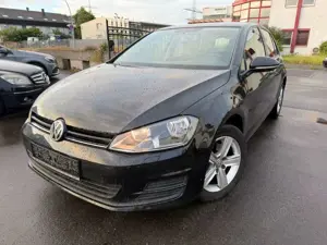 Volkswagen Golf 1.6 TDI *1.Hand*Navigation*Sitzheizung*