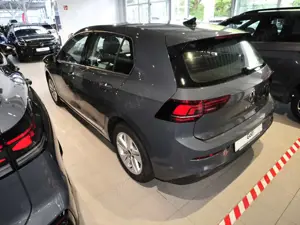 Volkswagen Golf 1.5 TSI Life ACC LED APP-Connect Kamera Bild 2