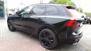 Volvo XC60 T6 AWD PHEV Plus Black Edition AHK MJ2026 Bild 2