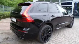 Volvo XC60 T6 AWD PHEV Plus Black Edition AHK MJ2026 Bild 5