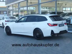 BMW 320 Bild 3