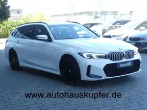 BMW 320 Bild 2