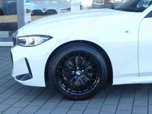 BMW 320 Bild 5