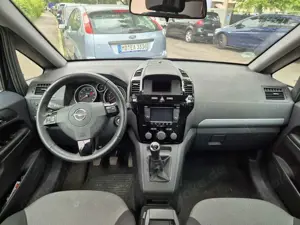 Opel Zafira 1.8 Family