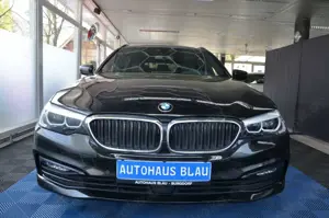 BMW 520 d xDrive Touring Sport Line *AUTOMATIK*AHK* Bild 2
