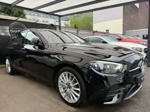 Mercedes-Benz E 300 de 4Matic *AMG*DESIGNO*PANO*WIDE*DISTR*BUR Bild 4
